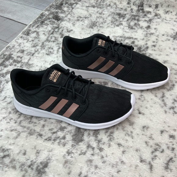 NIB Adidas QT Racer women’s running shoes - Picture 3 of 8